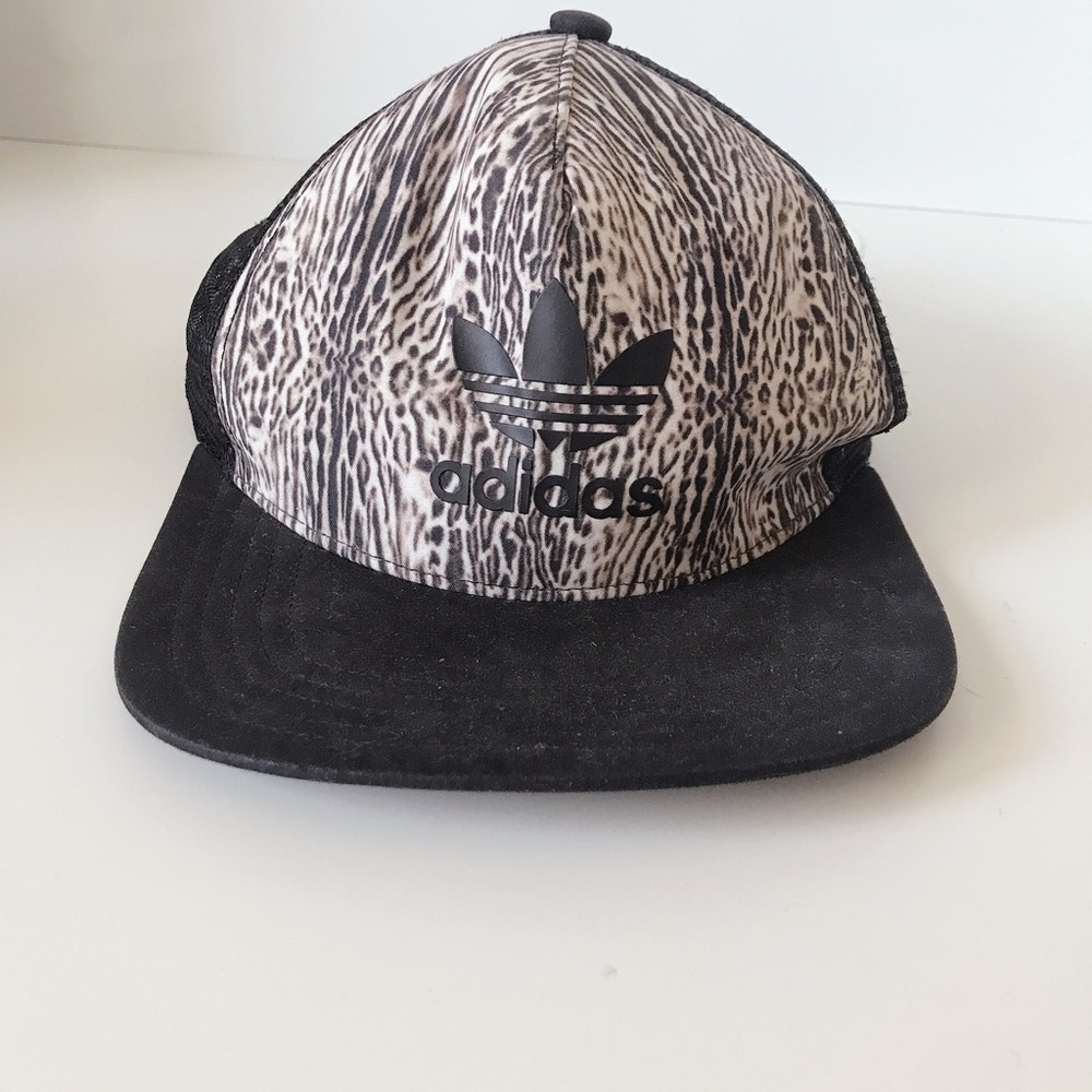 Adidas cheetah print snapback hat